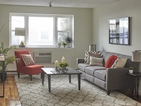 $3,300 | 104 Trowbridge Street, Unit 4, Cambridge, MA 02138