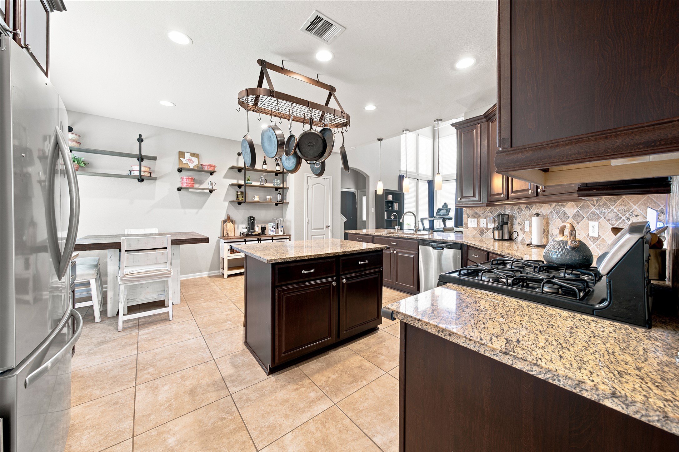 234 Dale Ridge Lane Dickinson, TX 77539 - Photo 15 of 31 Open shelving added in breakfast area.