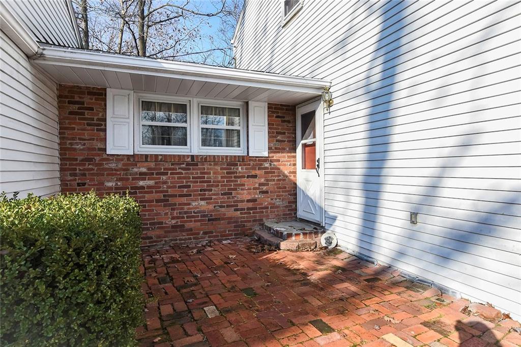 314 Woodcroft Road Economy, PA 15005 - Photo 2 of 25 Gallery Image 2