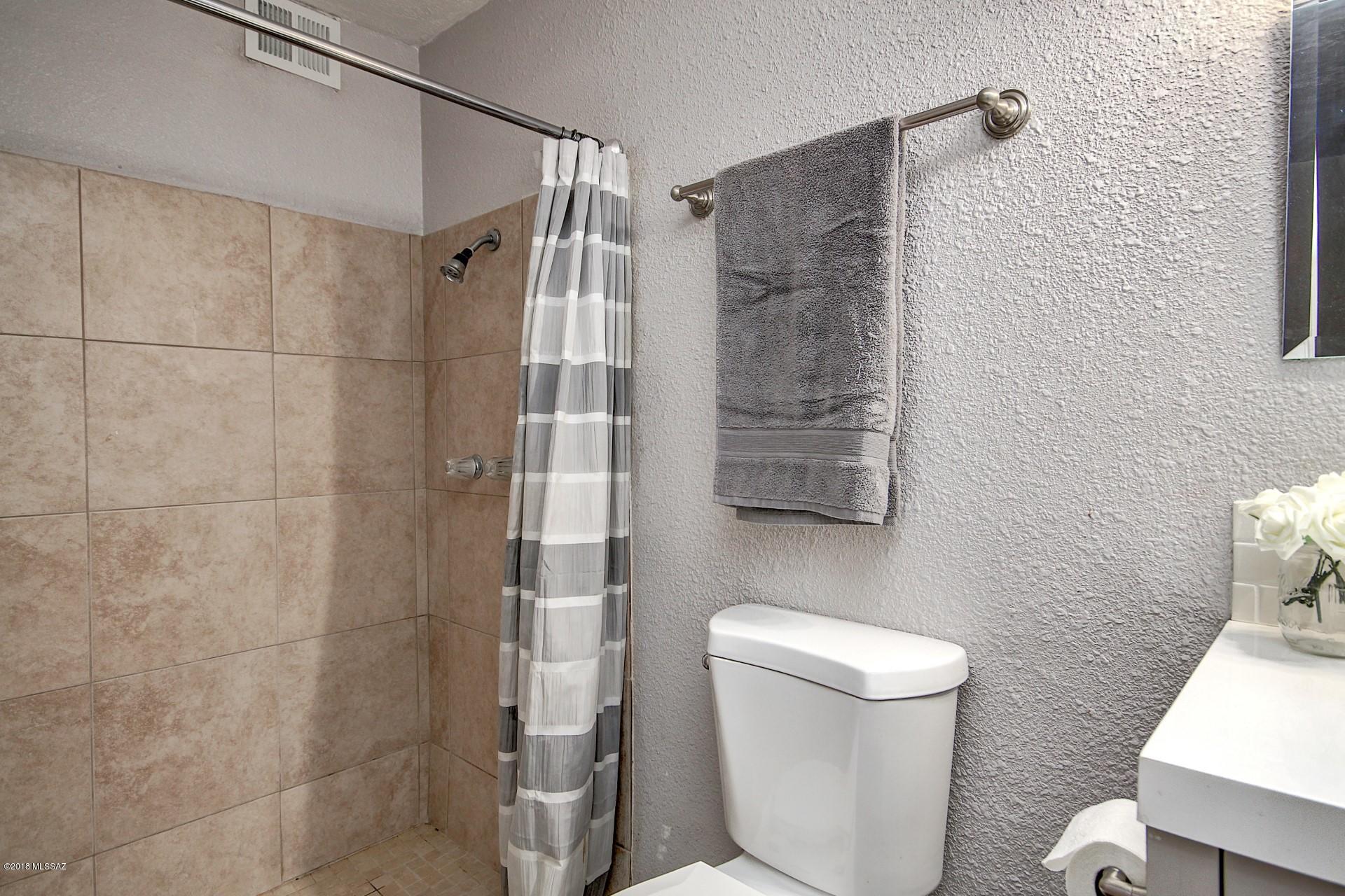 7471 East Random Ridge Drive Tucson, AZ 85710 - Photo 16 of 29