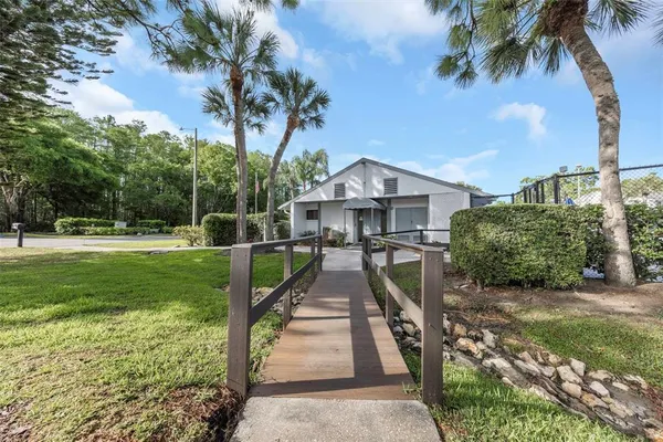$184,900 | 1308 Pine Ridge Circle East, Unit H1, Tarpon Springs, FL 34688