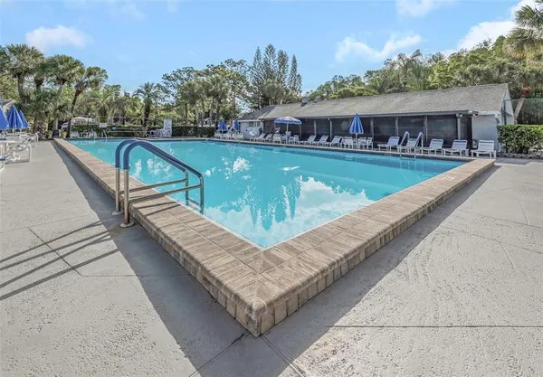 $184,900 | 1308 Pine Ridge Circle East, Unit H1, Tarpon Springs, FL 34688