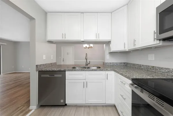 $184,900 | 1308 Pine Ridge Circle East, Unit H1, Tarpon Springs, FL 34688