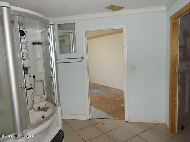 12424 Pulaski Road Jacksonville, FL 32218 - Photo 12 of 29 master bath alt view