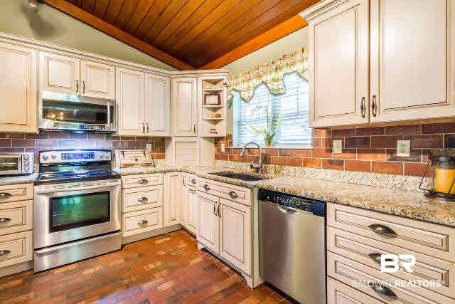 5629 Millhouse Road Gulf Shores, AL 36542 - Photo 18 of 36 Kitchen