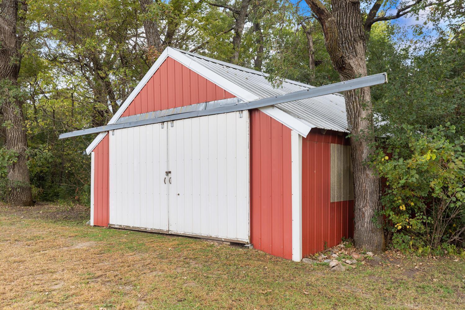 26444 740th Avenue Clarks Grove, MN 56016 - Photo 33 of 40