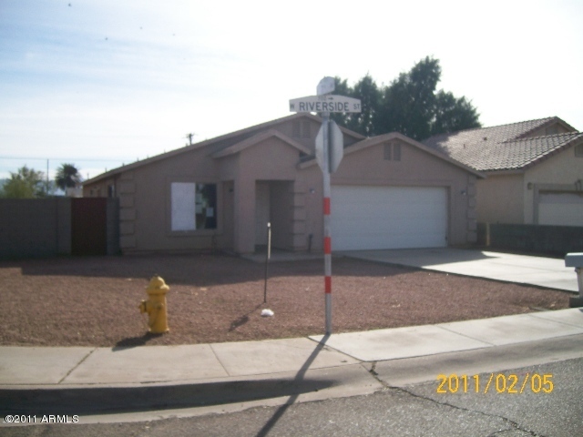 701 West Riverside Street Phoenix, AZ 85041 - Photo 2 of 14 100_4750