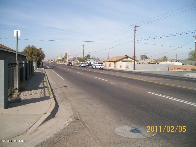 701 West Riverside Street Phoenix, AZ 85041 - Photo 4 of 14 100_4752