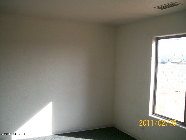 701 West Riverside Street Phoenix, AZ 85041 - Photo 9 of 14 100_4757
