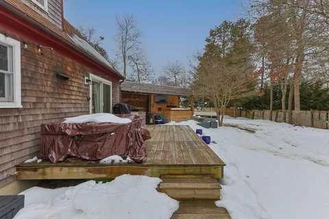 $599,000 | 25 Rainbow Lane, Mashpee, MA 02649
