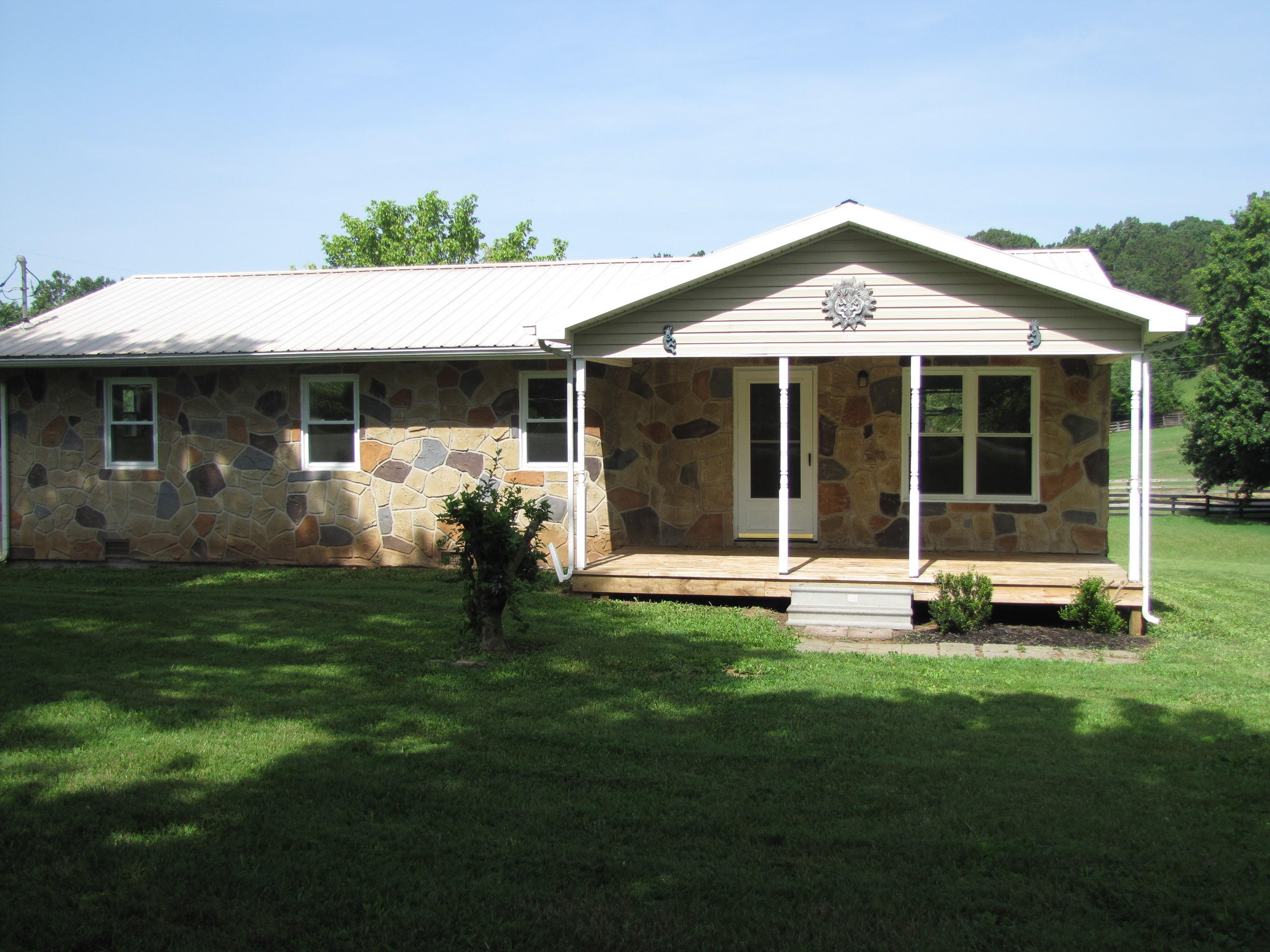 3499 Kiser Road Philadelphia, TN 37846 - Photo 1 of 38 IMG_2650