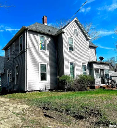 $200,000 | 723 West Armstrong Avenue, Peoria, IL 61606