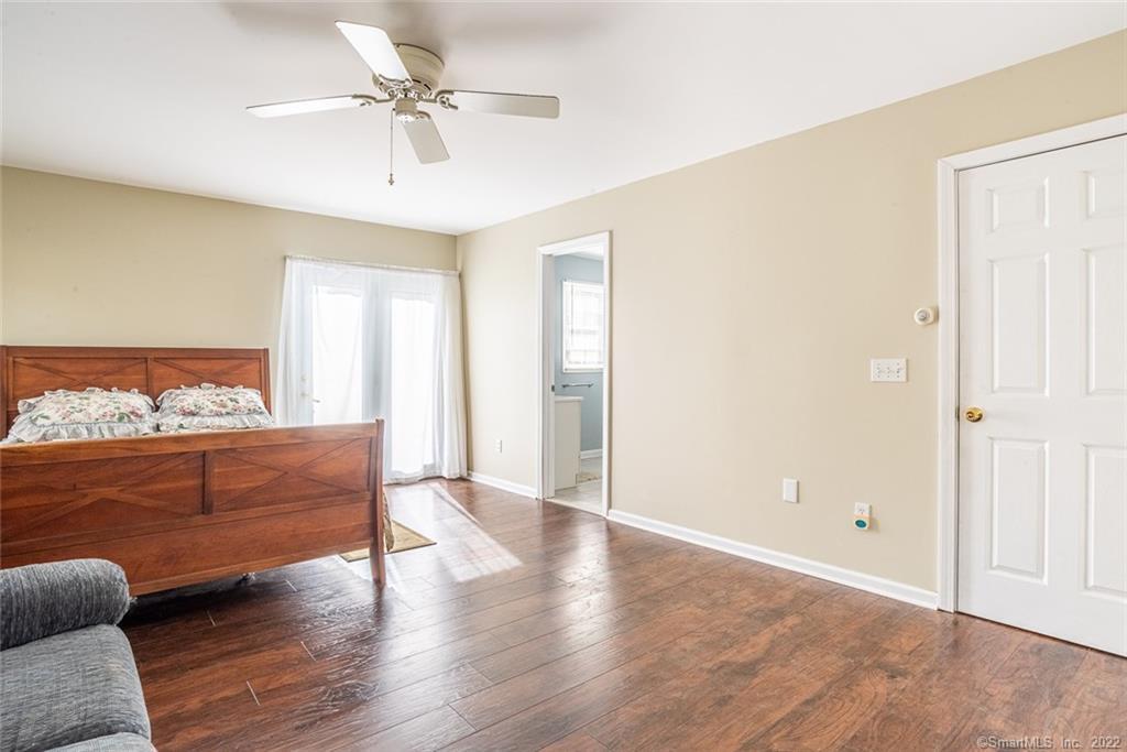 74-76 Towantic Hill Road Oxford, CT 06478 - Photo 11 of 38 First Floor ensuite