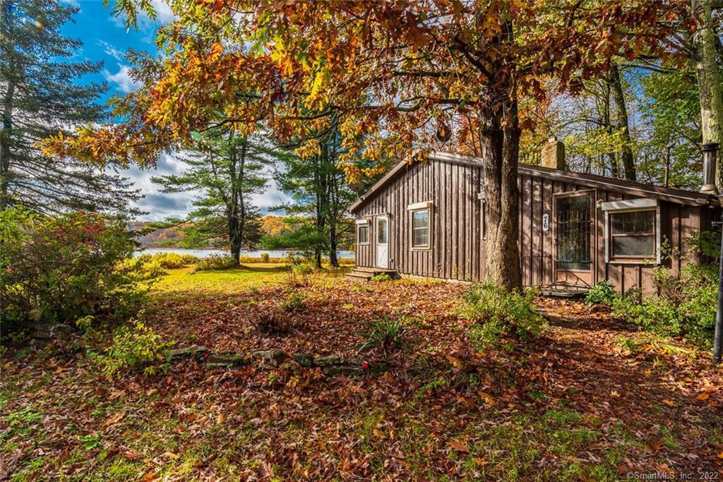 74-76 Towantic Hill Road Oxford, CT 06478 - Photo 13 of 38 Cottage - in full color