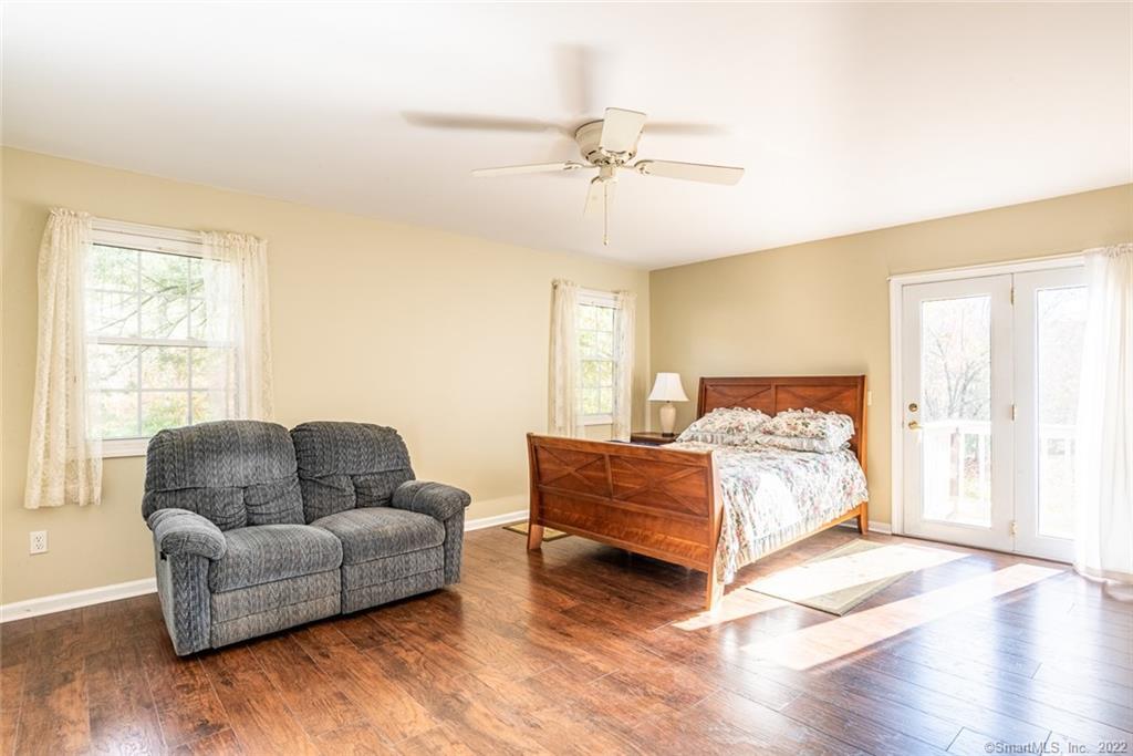 74-76 Towantic Hill Road Oxford, CT 06478 - Photo 18 of 38 First Floor on suite