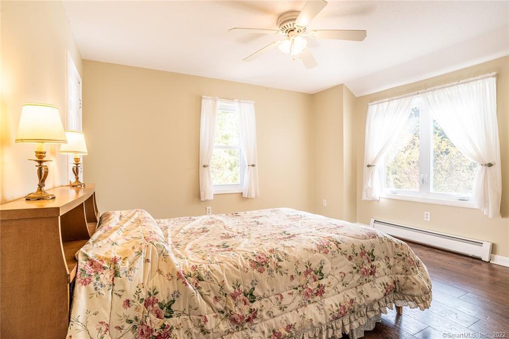 74-76 Towantic Hill Road Oxford, CT 06478 - Photo 10 of 38 Bedroom #3