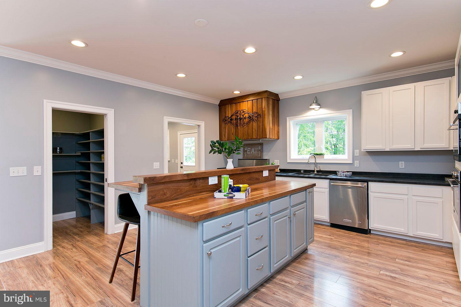 1341 Adams Road Winchester, VA 22603 - Photo 7 of 76 Gallery Image 7