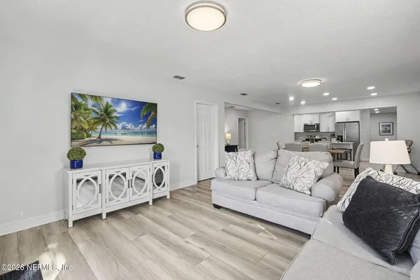 $1,200,000 | 1702 7th Street North, Jacksonville Beach, FL 32250