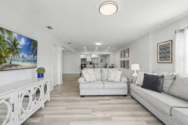 $1,200,000 | 1702 7th Street North, Jacksonville Beach, FL 32250