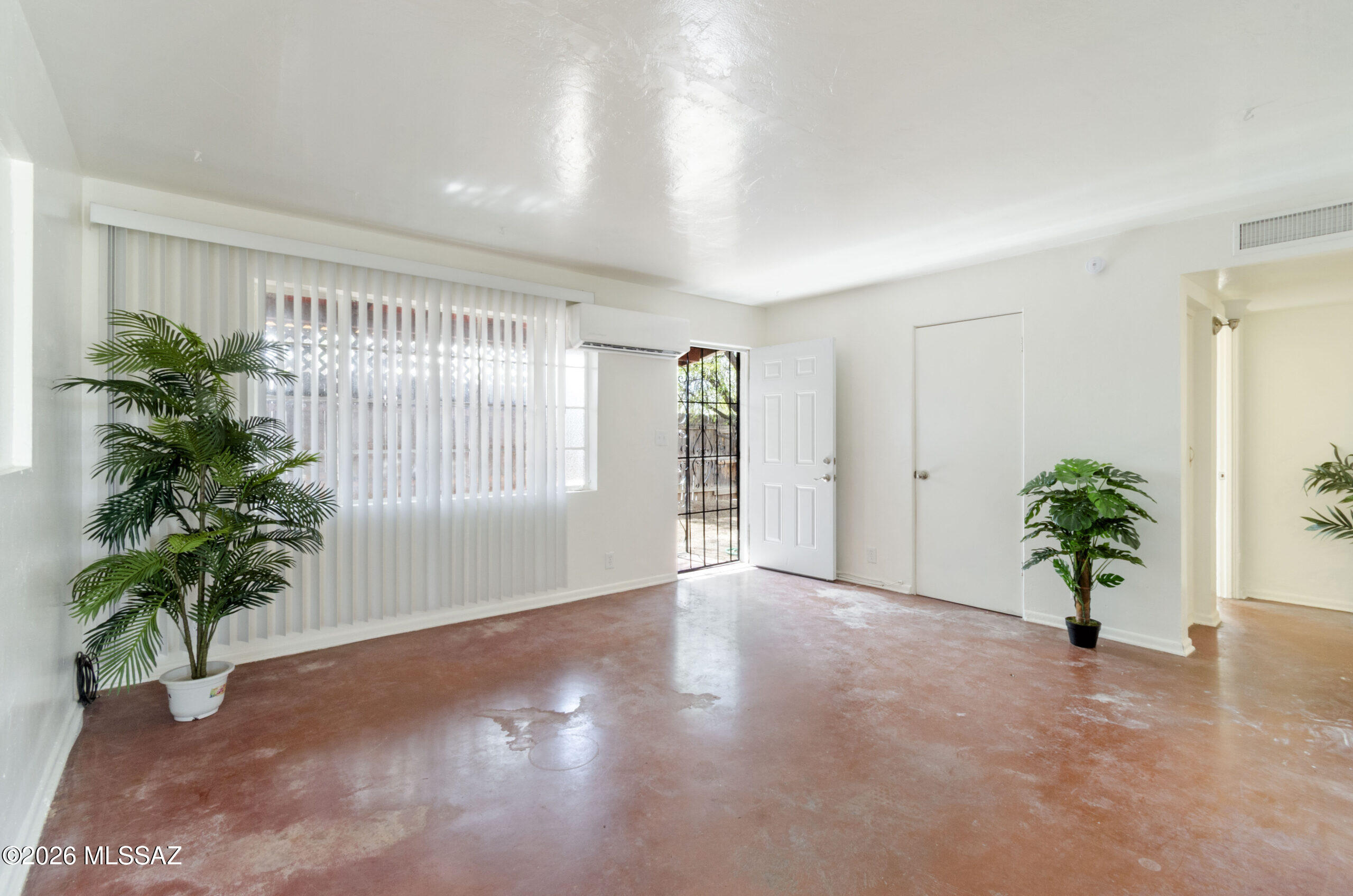 1345 East Grant Road, Unit 1 Tucson, AZ 85719 - Photo 3 of 17