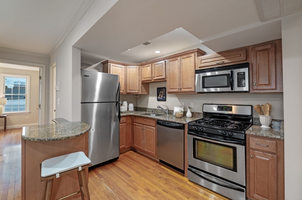 112 Porter Street, Unit 3 Melrose, MA 02176 - Photo 11 of 21
