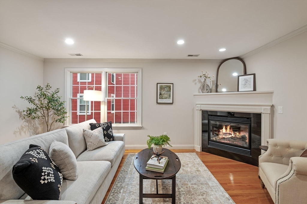 112 Porter Street, Unit 3 Melrose, MA 02176 - Photo 3 of 21