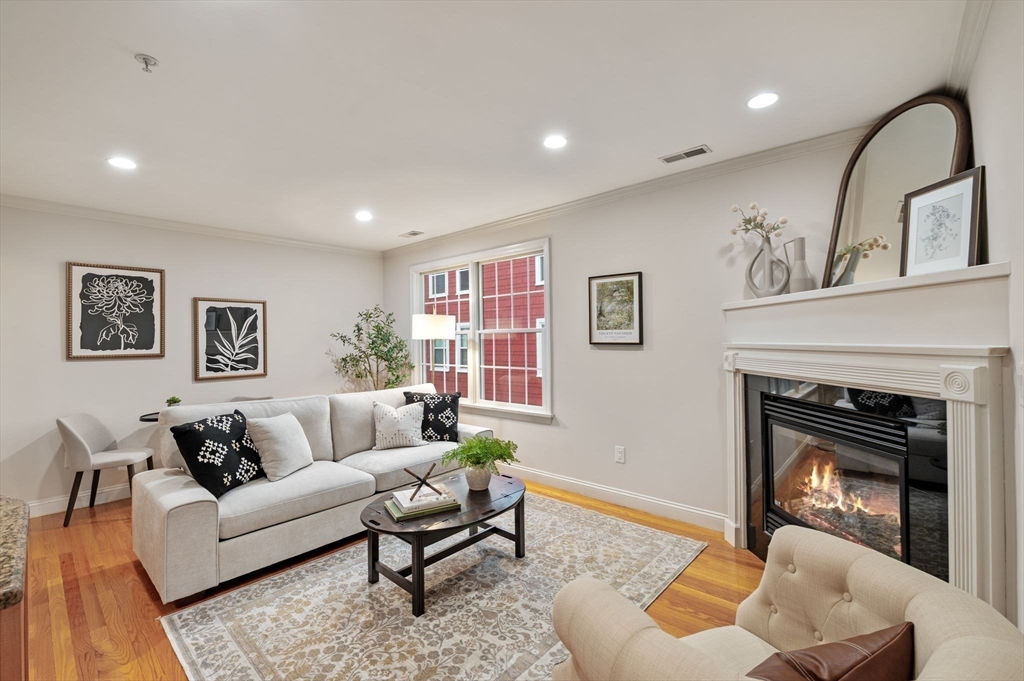 112 Porter Street, Unit 3 Melrose, MA 02176 - Photo 4 of 21