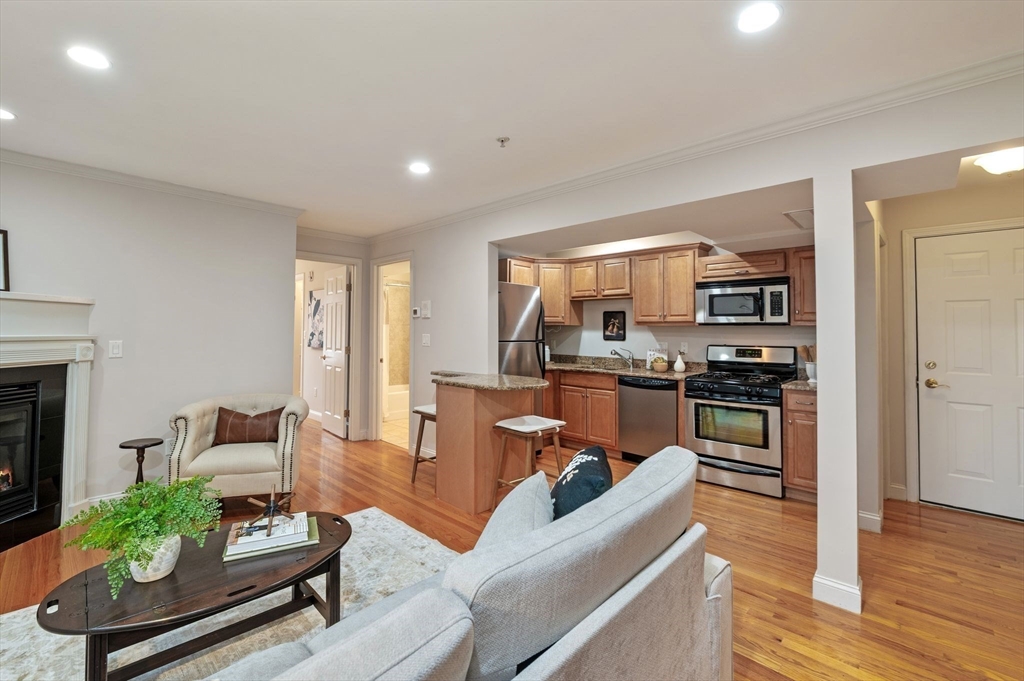 112 Porter Street, Unit 3 Melrose, MA 02176 - Photo 10 of 21