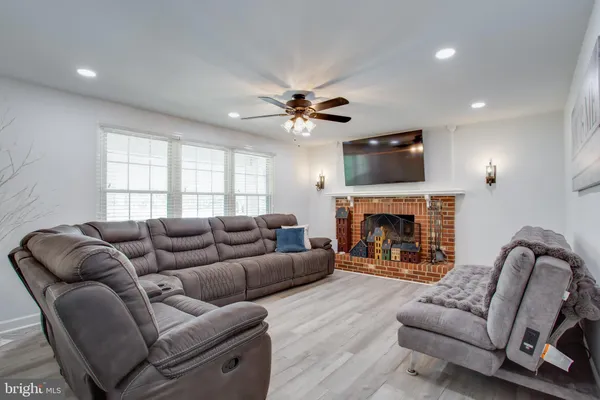 $574,900 | 4692 Duley Drive, White Plains, MD 20695