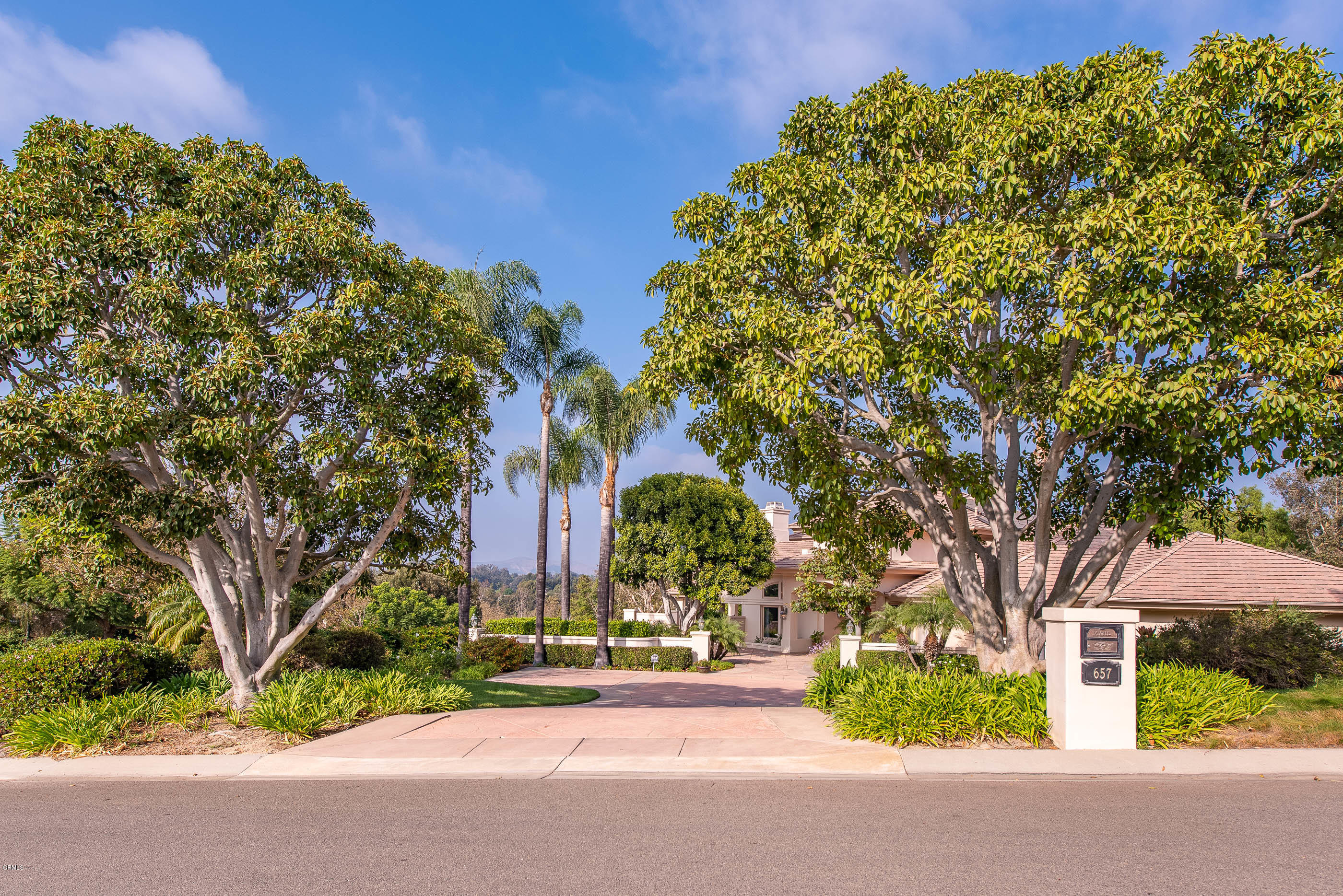 657 Corte Corrida Camarillo, CA 93010 - Photo 11 of 74 657 Corte Corrida Camarillo-1