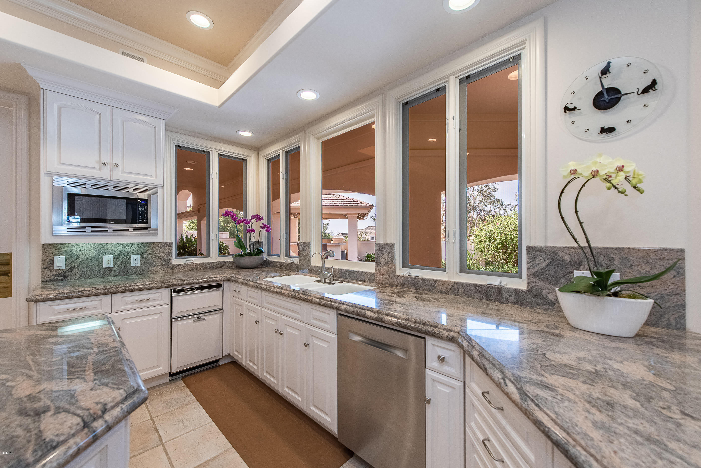 657 Corte Corrida Camarillo, CA 93010 - Photo 24 of 74 657 Corte Corrida Camarillo-20