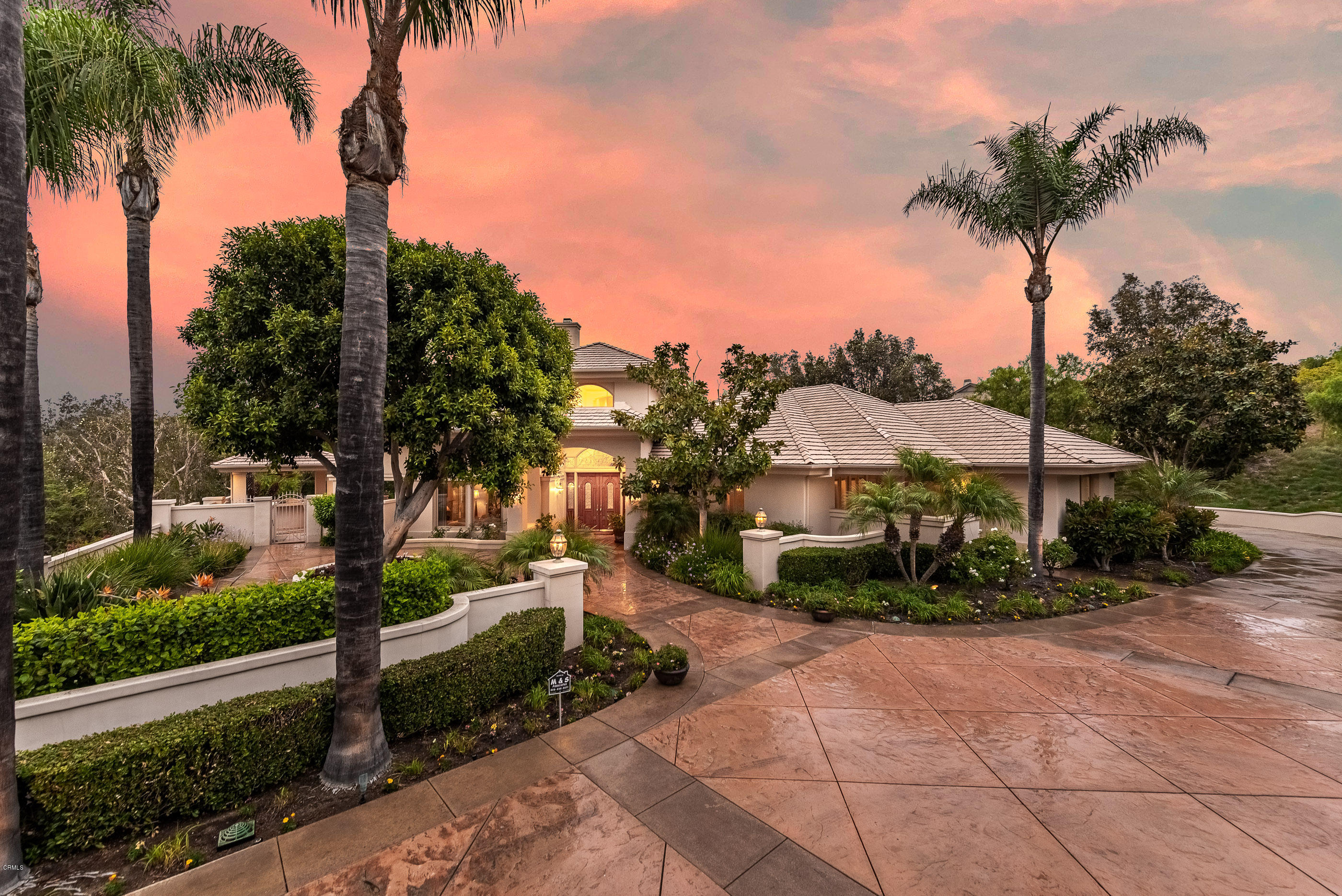 657 Corte Corrida Camarillo, CA 93010 - Photo 5 of 74 657 Corte Corrida Camarillo-102