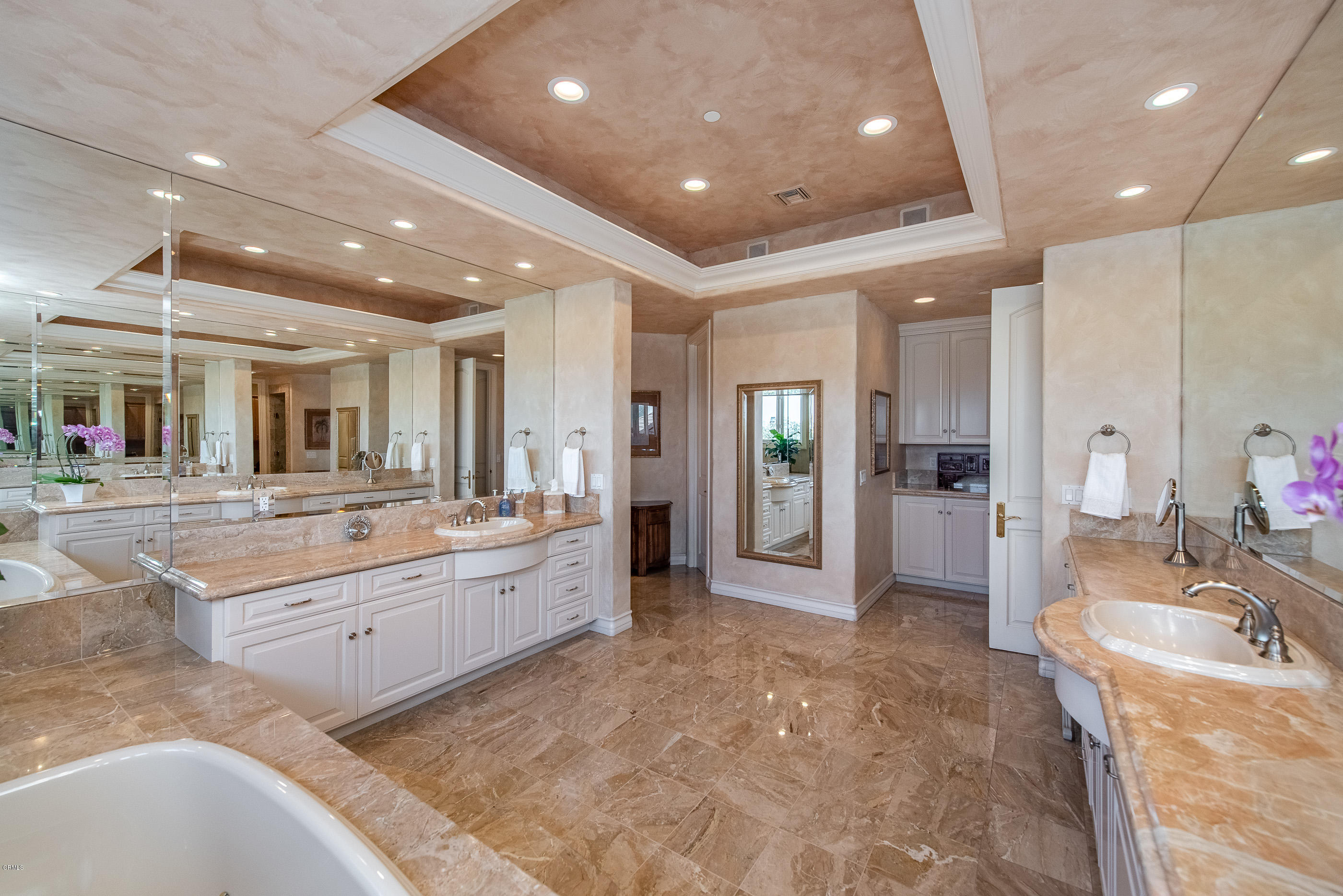 657 Corte Corrida Camarillo, CA 93010 - Photo 44 of 74 657 Corte Corrida Camarillo-48