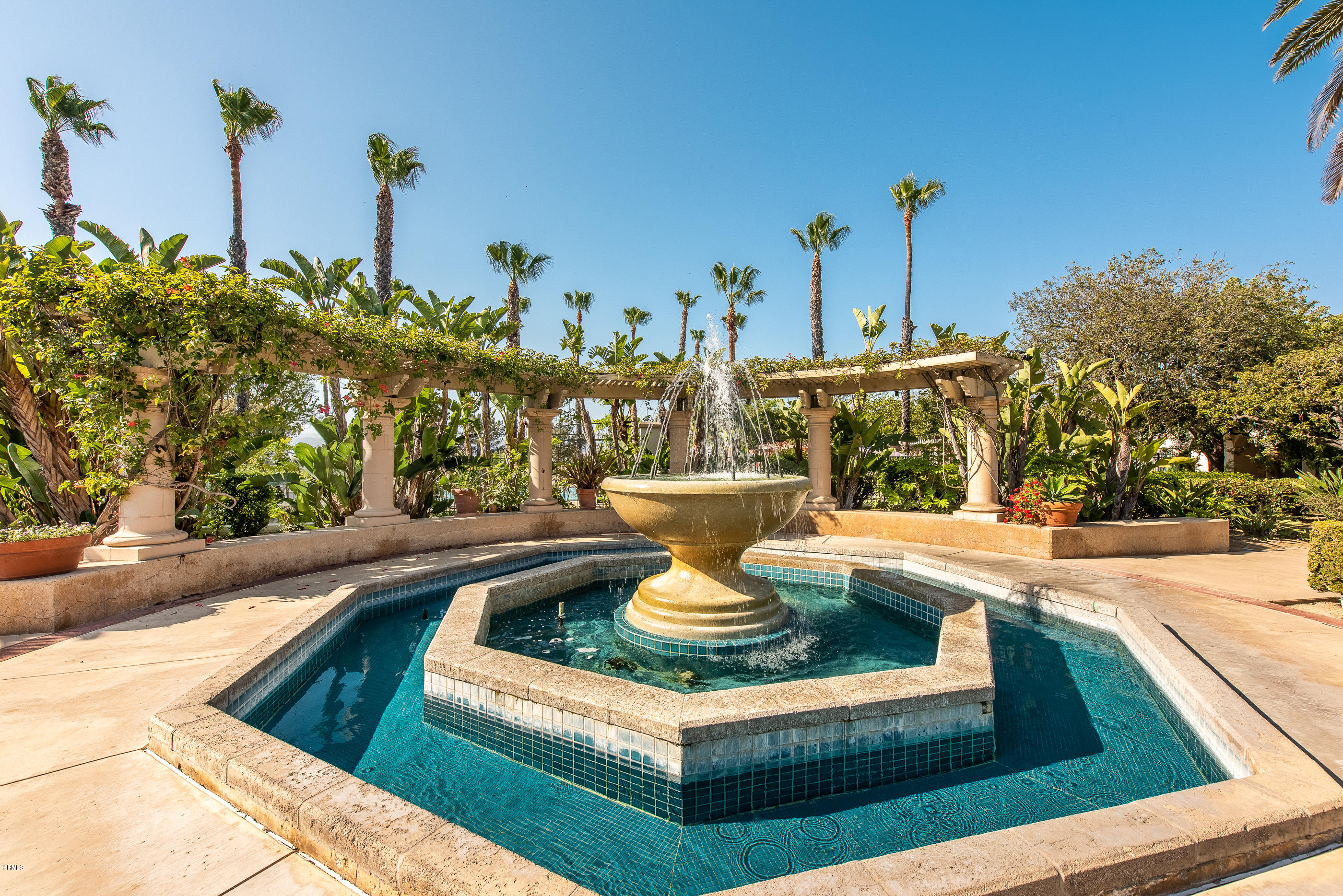 657 Corte Corrida Camarillo, CA 93010 - Photo 71 of 74 657 Corte Corrida Camarillo-74