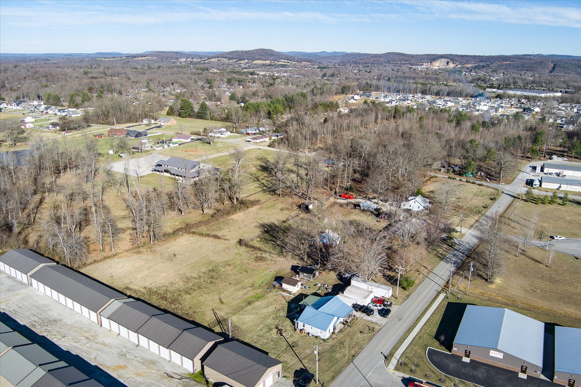 1104 Shag Rag Road Cookeville, TN 38506 - Photo 3 of 17 Gallery Image 3