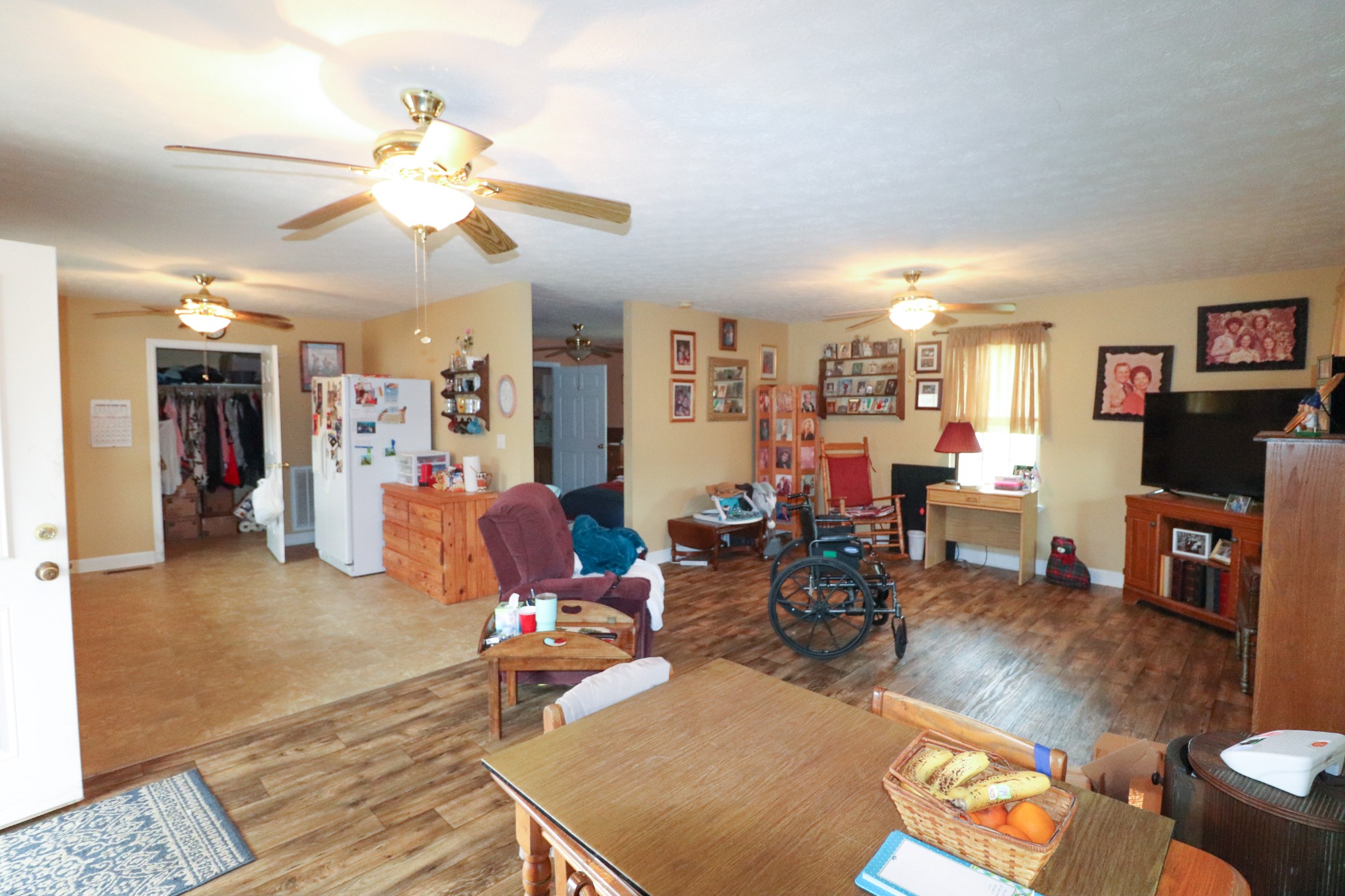 624 Faith-Rae Boulevard Morrison, TN 37357 - Photo 31 of 38 a living room with furniture and wooden floor