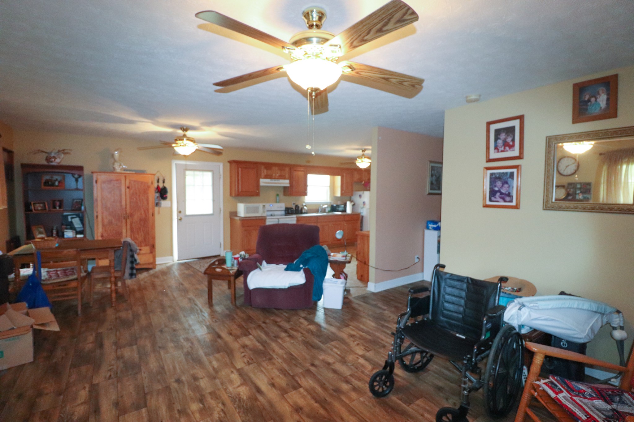 624 Faith-Rae Boulevard Morrison, TN 37357 - Photo 32 of 38 a living room with furniture and a wooden floor