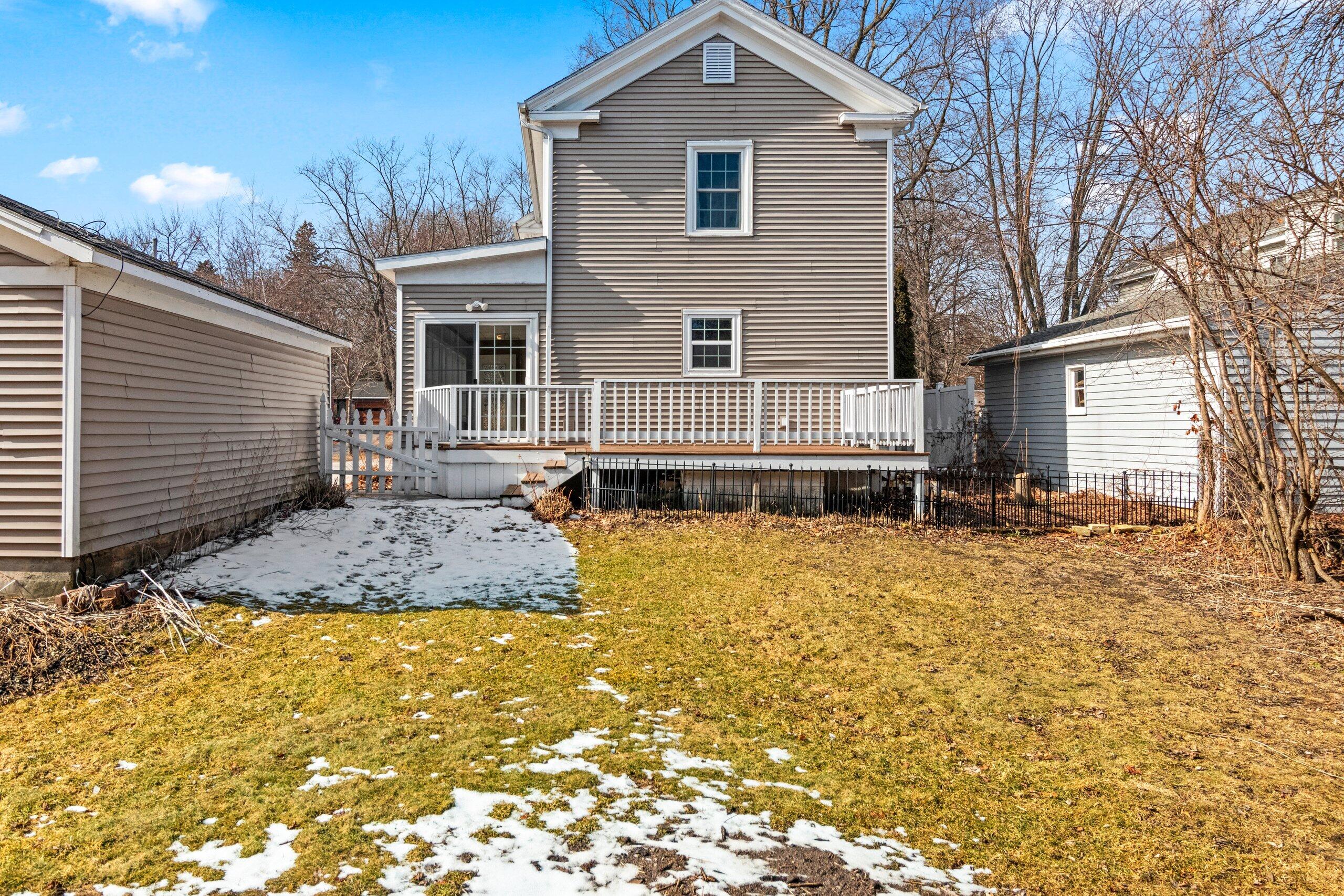 523 North 5th Street Manitowoc, WI 54220 - Photo 51 of 71 IMG_0260.JPG-SMALL