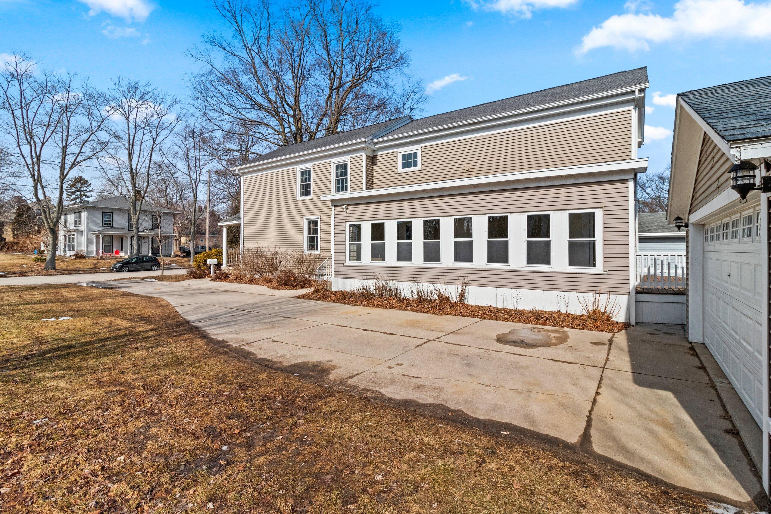 523 North 5th Street Manitowoc, WI 54220 - Photo 55 of 71 IMG_0279.JPG-SMALL