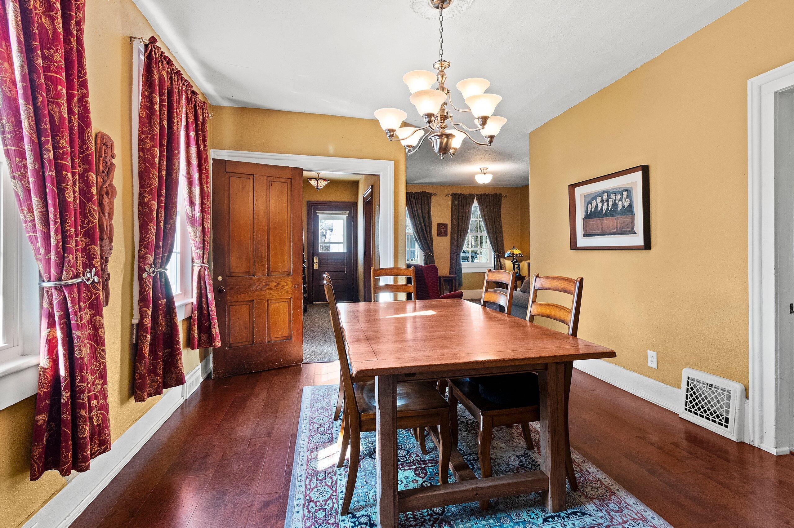 523 North 5th Street Manitowoc, WI 54220 - Photo 62 of 71 IMG_9930.JPG-SMALL