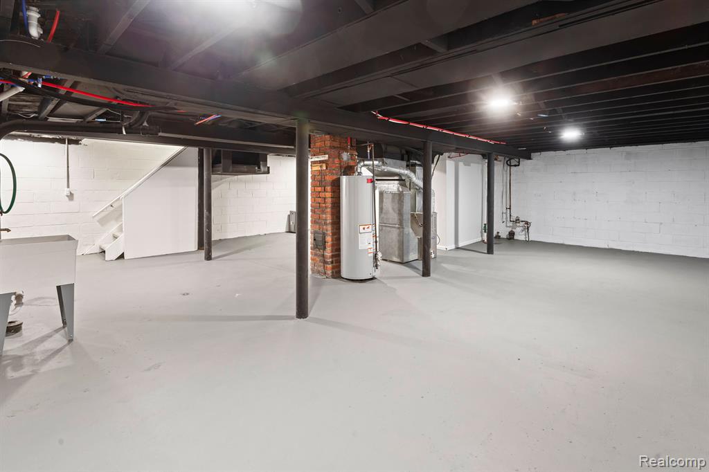 1609 Columbia Road Berkley, MI 48072 - Photo 21 of 28 Gallery Image 21