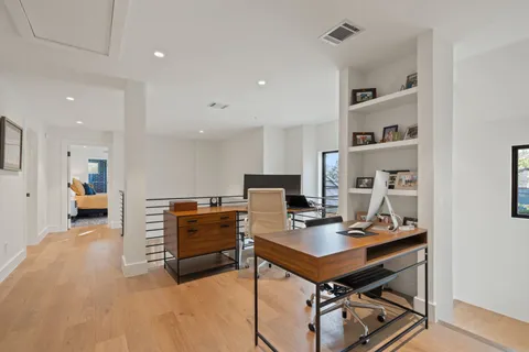 $3,295,000 | 2300 Barton Creek Boulevard, Unit 4, Austin, TX 78735