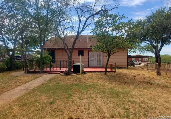 $120,000 | 506 2nd Street, Cotulla, TX 78014