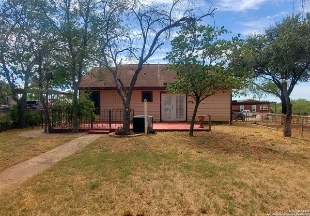$120,000 | 506 2nd Street, Cotulla, TX 78014