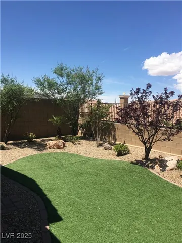 $1,895 | 2733 Invermark Street, Henderson, NV 89044