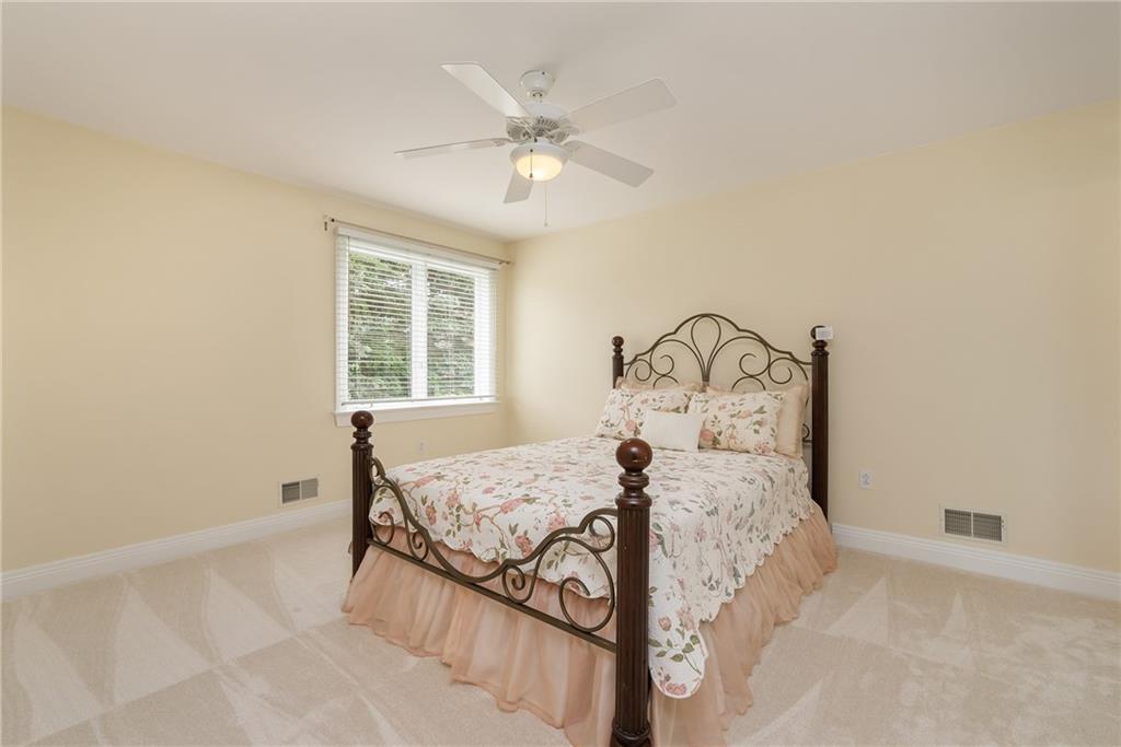 113 Tor Circle Gibsonia, PA 15044 - Photo 18 of 25