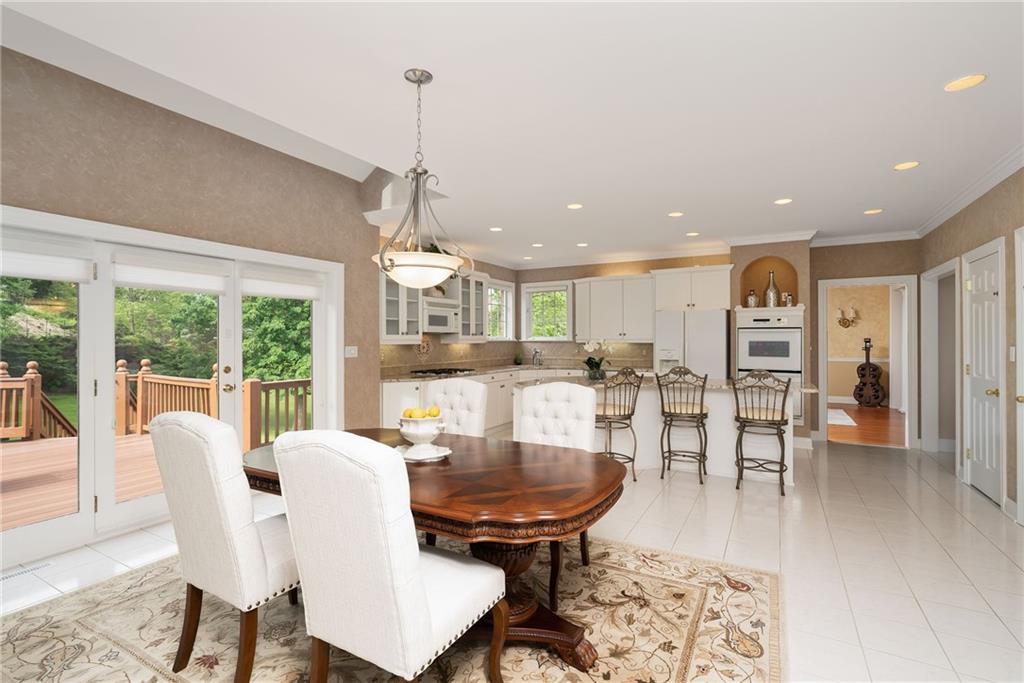 113 Tor Circle Gibsonia, PA 15044 - Photo 8 of 25