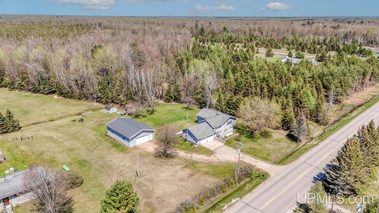 5940 27.5 Road Gladstone, MI 49837 - Photo 32 of 37 Gallery Image 32