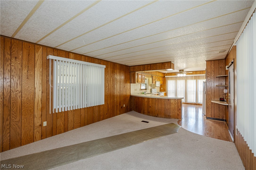 27216 Cook Road Olmsted Falls, OH 44138 - Photo 12 of 22 Gallery Image 12
