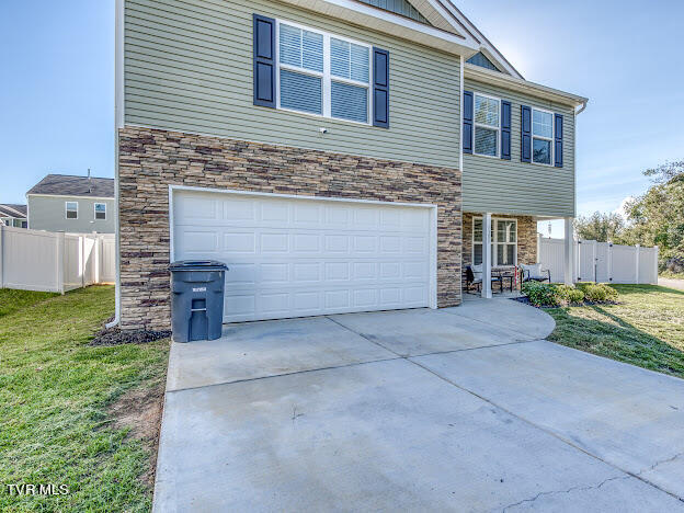 1305 Clark Pt Road Kingsport, TN 37660 - Photo 2 of 34 IMG_7718